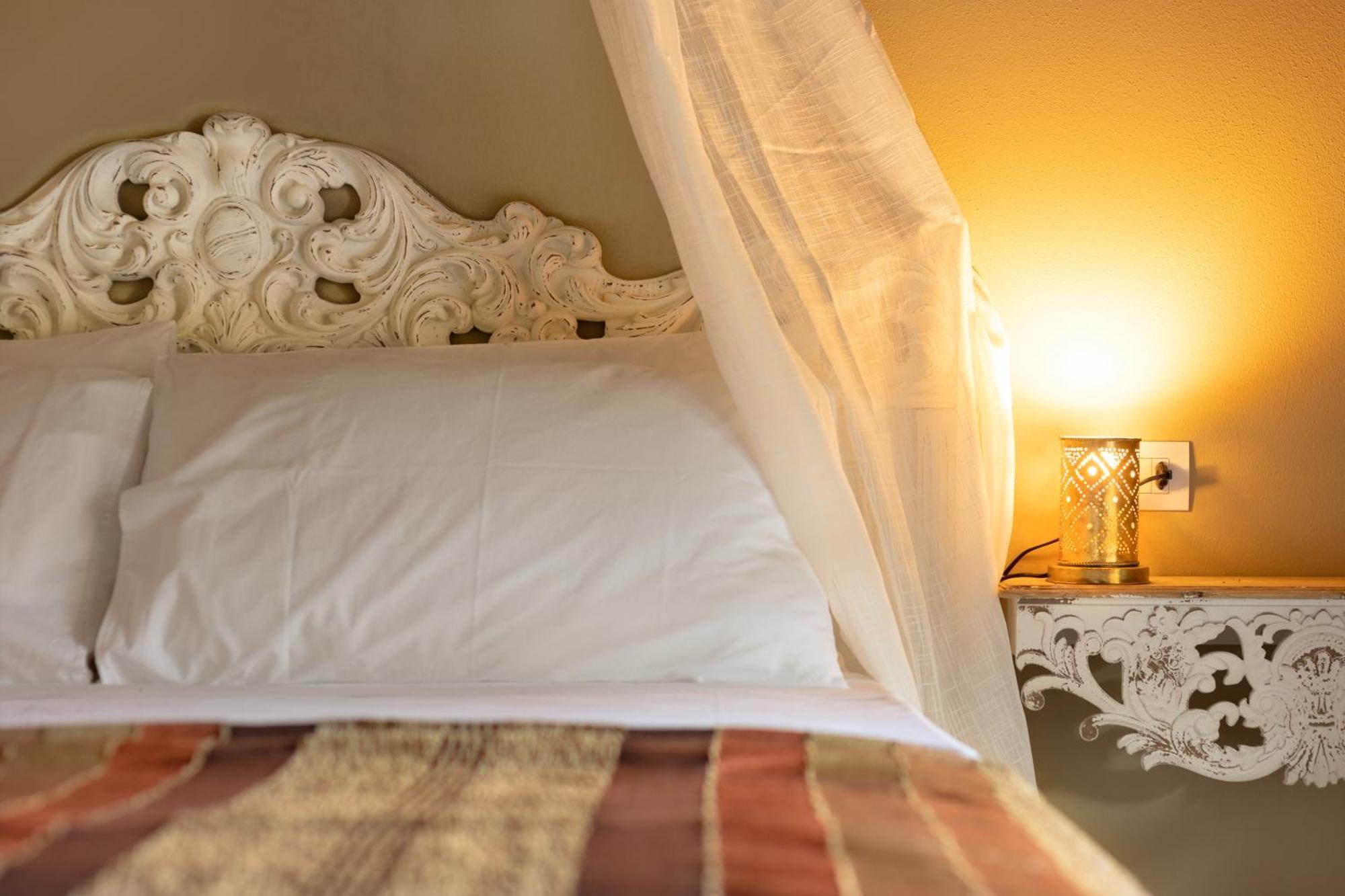 Luce Boutique Hotel Fortunago Extérieur photo