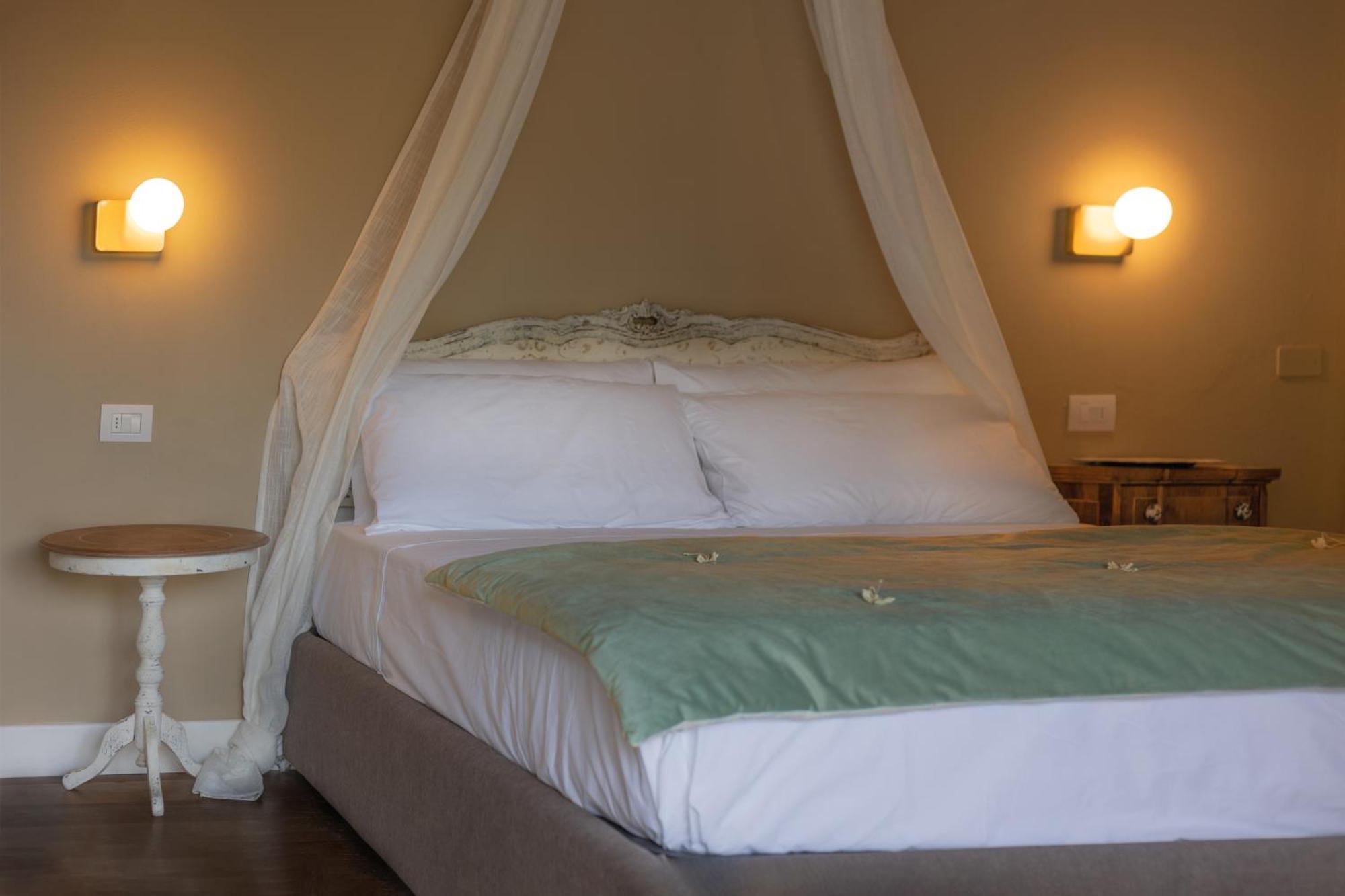 Luce Boutique Hotel Fortunago Extérieur photo