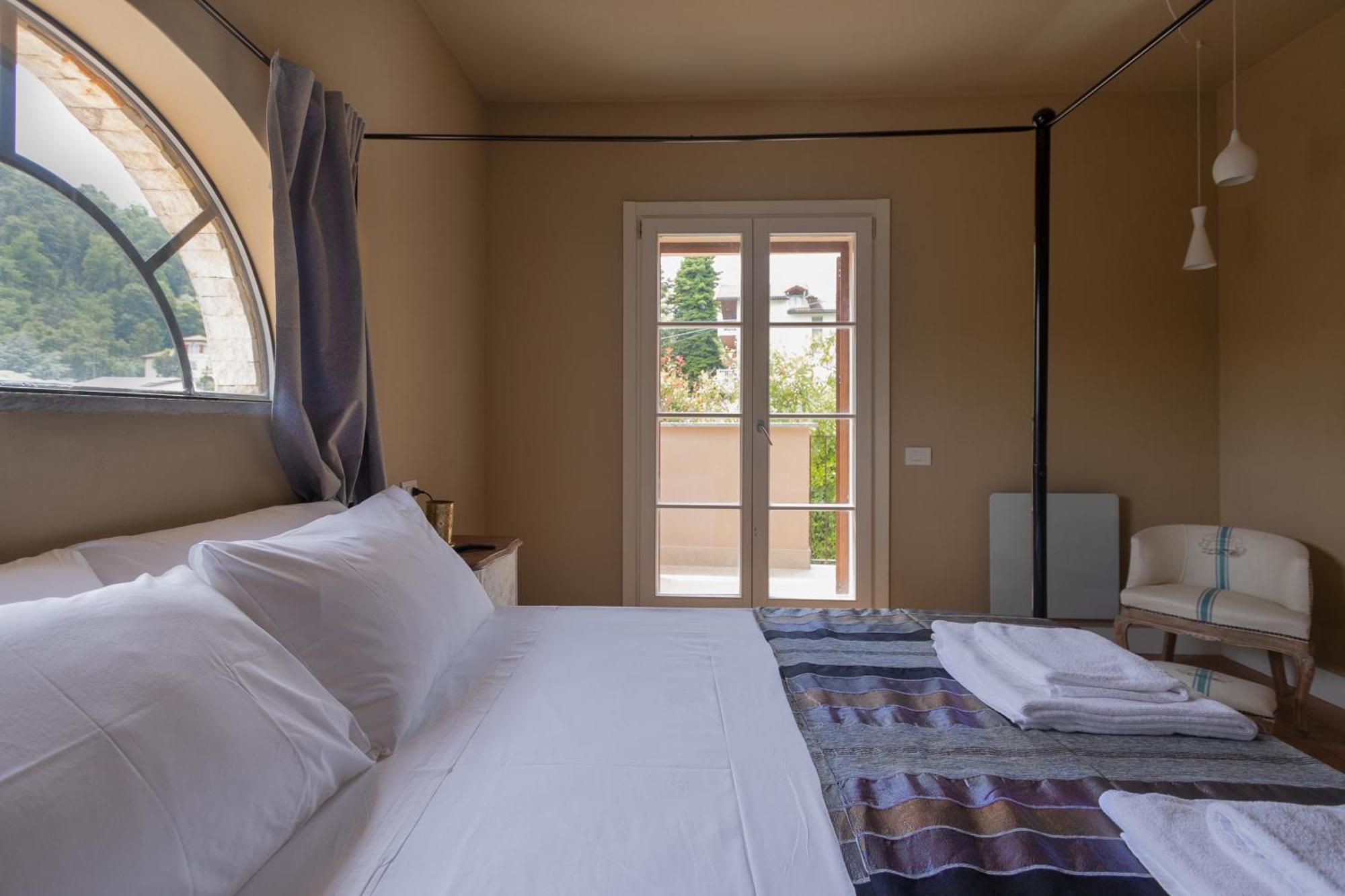 Luce Boutique Hotel Fortunago Extérieur photo